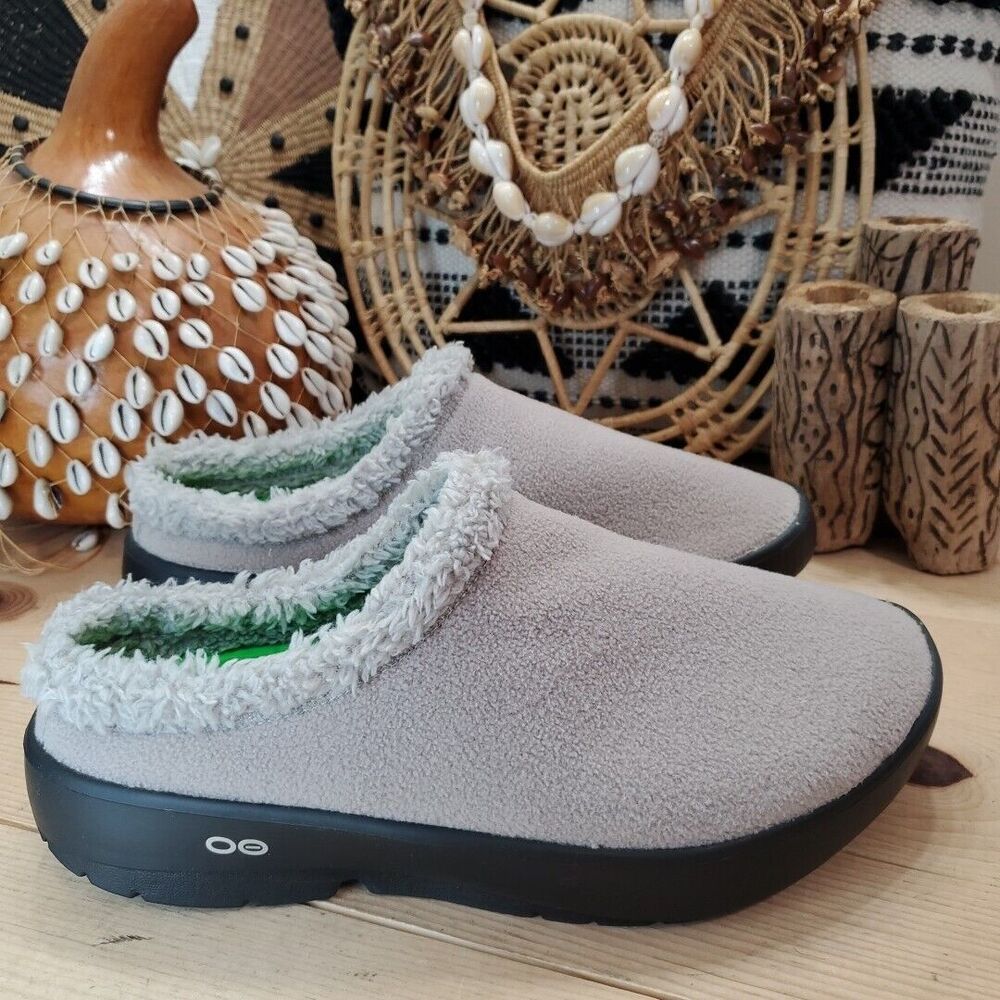 Oofos Mens 9 OOcoozie Tawny Vegan Sherpa Mules Slip On Comfort Recovery Slides